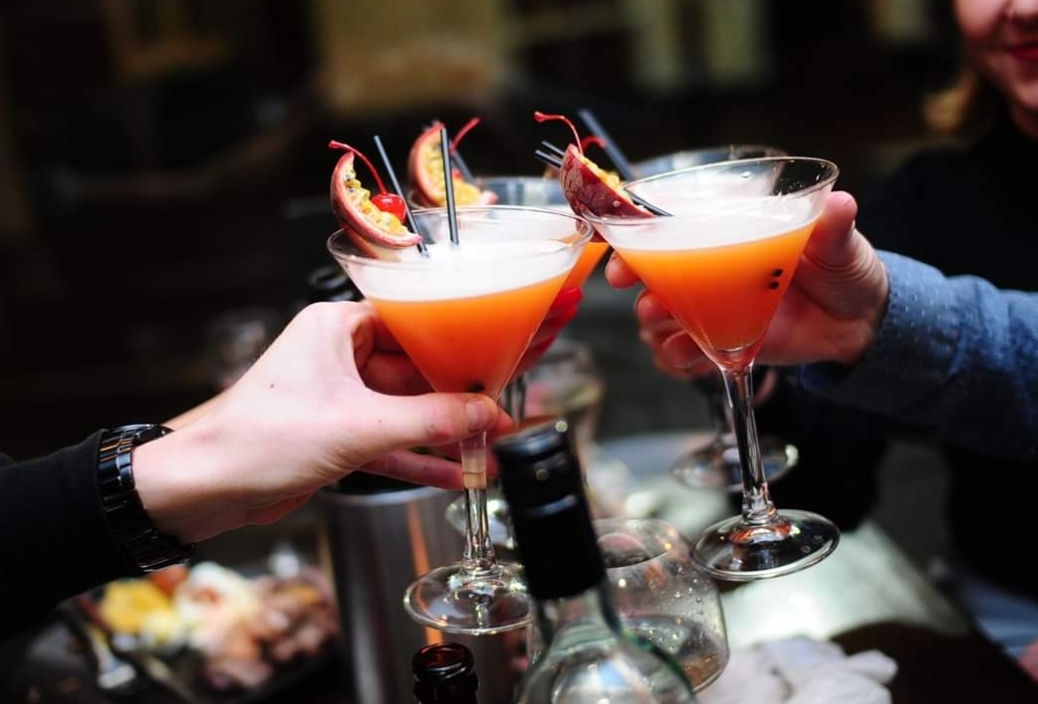 Gallery Mirage Cocktail Bar & Bistro